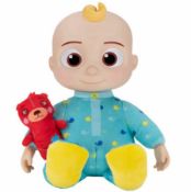 (72/6E) Lot RRP £100. 5x Items. 2x Cocomelon Musical Bedtime JJ Doll RRP £25 Each. 1x Playgro Travel