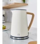 (7/6D) Lot RRP £110. 2x Swan 1.7L Kettle With Rapid Boil Cotton White RRP £55 Each.
