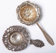 2-teiliges Konvolut von Teesieben aus Silber (wohl 19./20. Jh.)