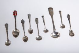 9-teiliges Konvolut von Silberlöffelchen (versch. Hersteller u. Herkunft)