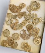 33-teiliges Konvolut von Teilen für Spindeltaschenuhren