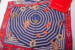 Seidentuch (must de Cartier, Paris)