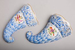 Paar Porzellanfüllhörner (Meissen, 1. Wahl, Marcolinizeit)
