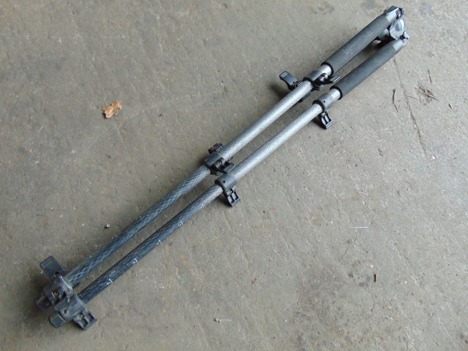Velbon Carmagne Carbon Fibre Tripod - Image 3 of 5