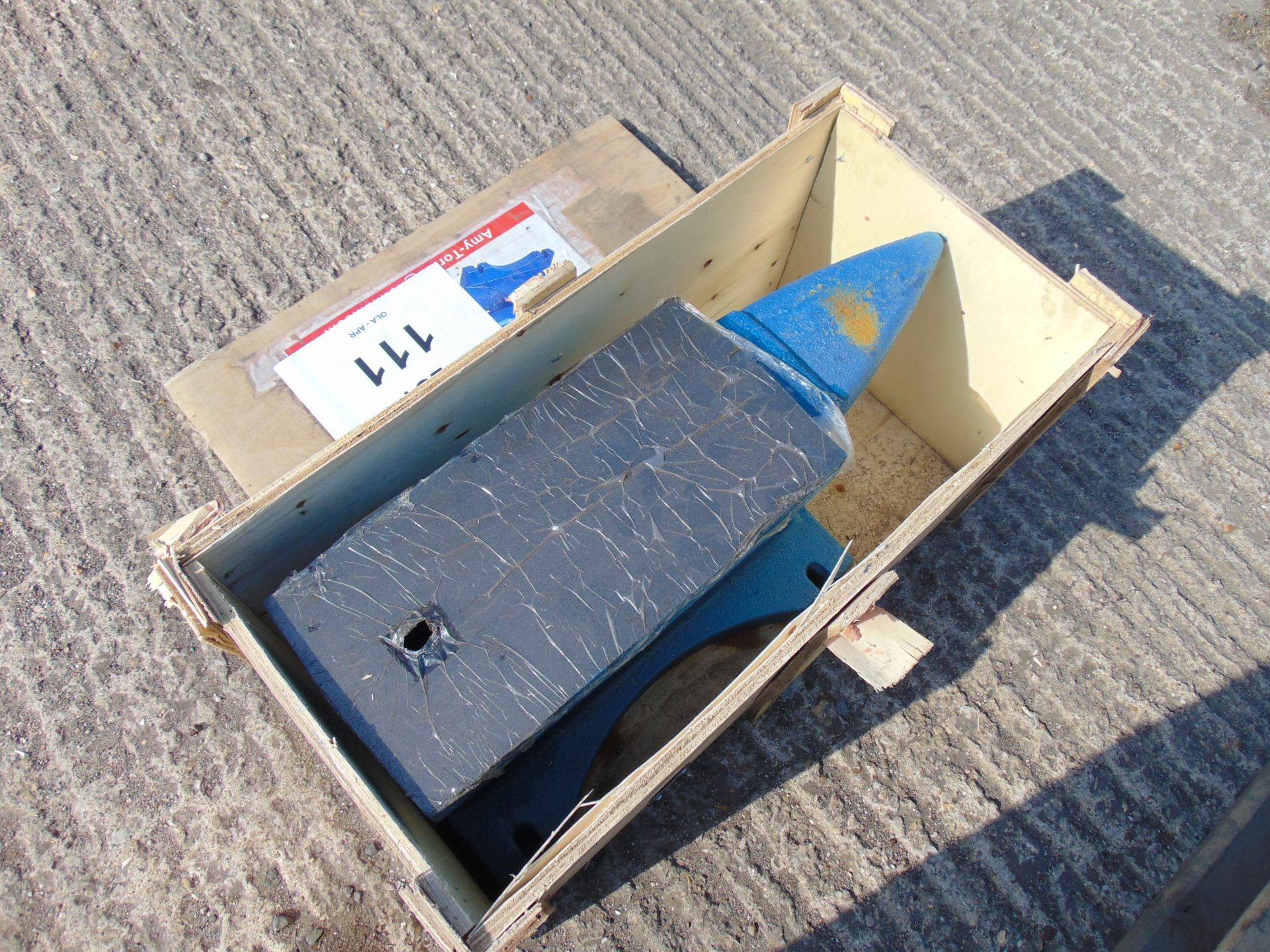 New Unissued 200lb / 90 kgs Cast Iron London Pattern Anvil as shown - Image 4 of 5