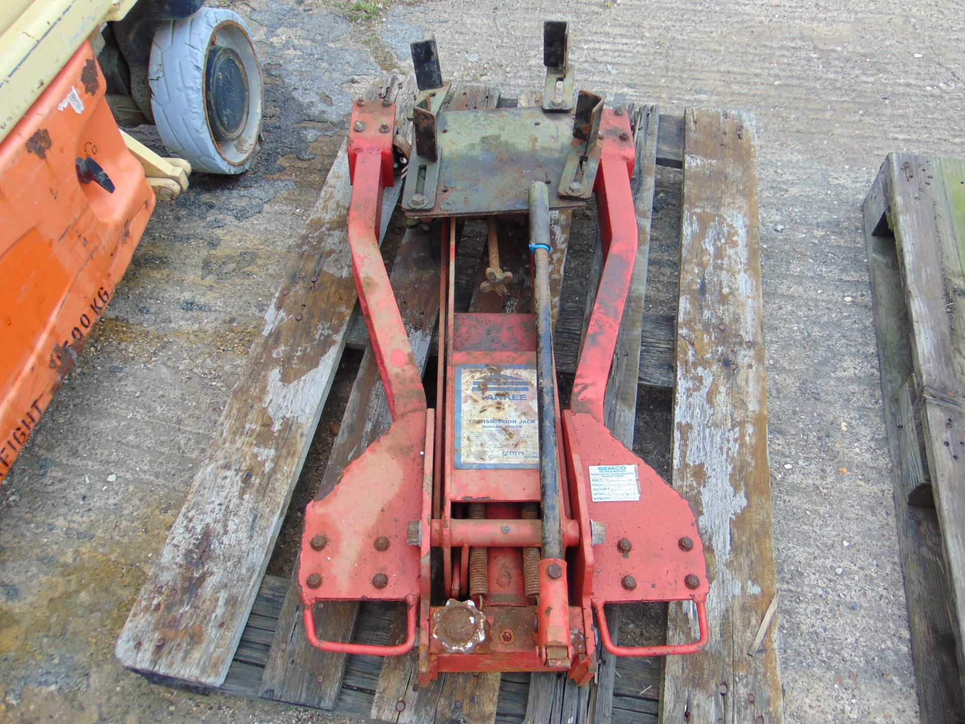 Yankee 800CEW Transmission Jack - Image 2 of 3