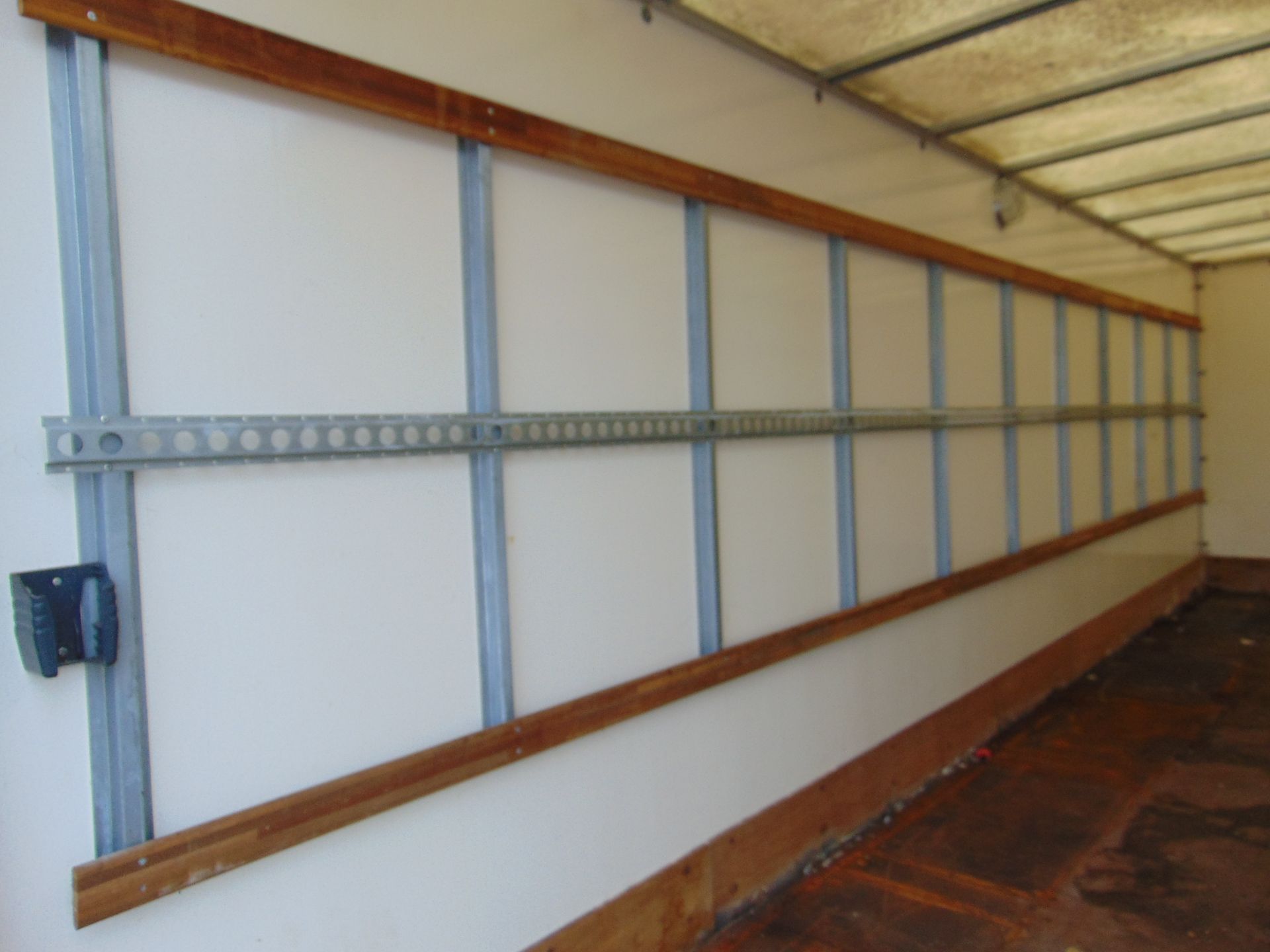 20ft x 8ft HGV Box Body C/W Twin Barn Doors - Image 8 of 10