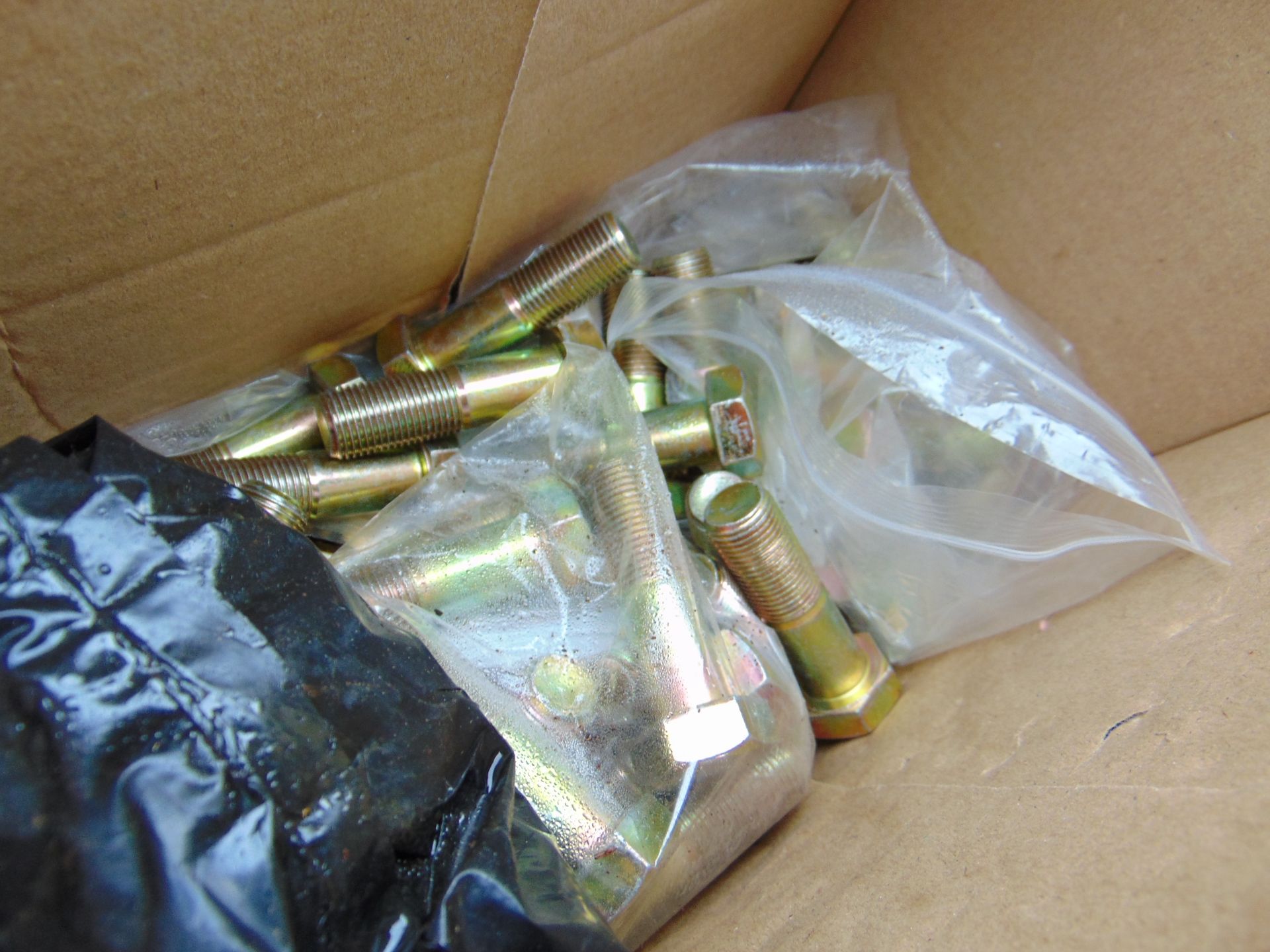 Mixed Vehicle Spares, Wiper Blades, Bulbs, Seat Covers etc - Image 7 of 10