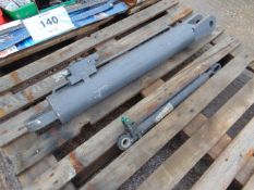 2x Hydraulic Rams