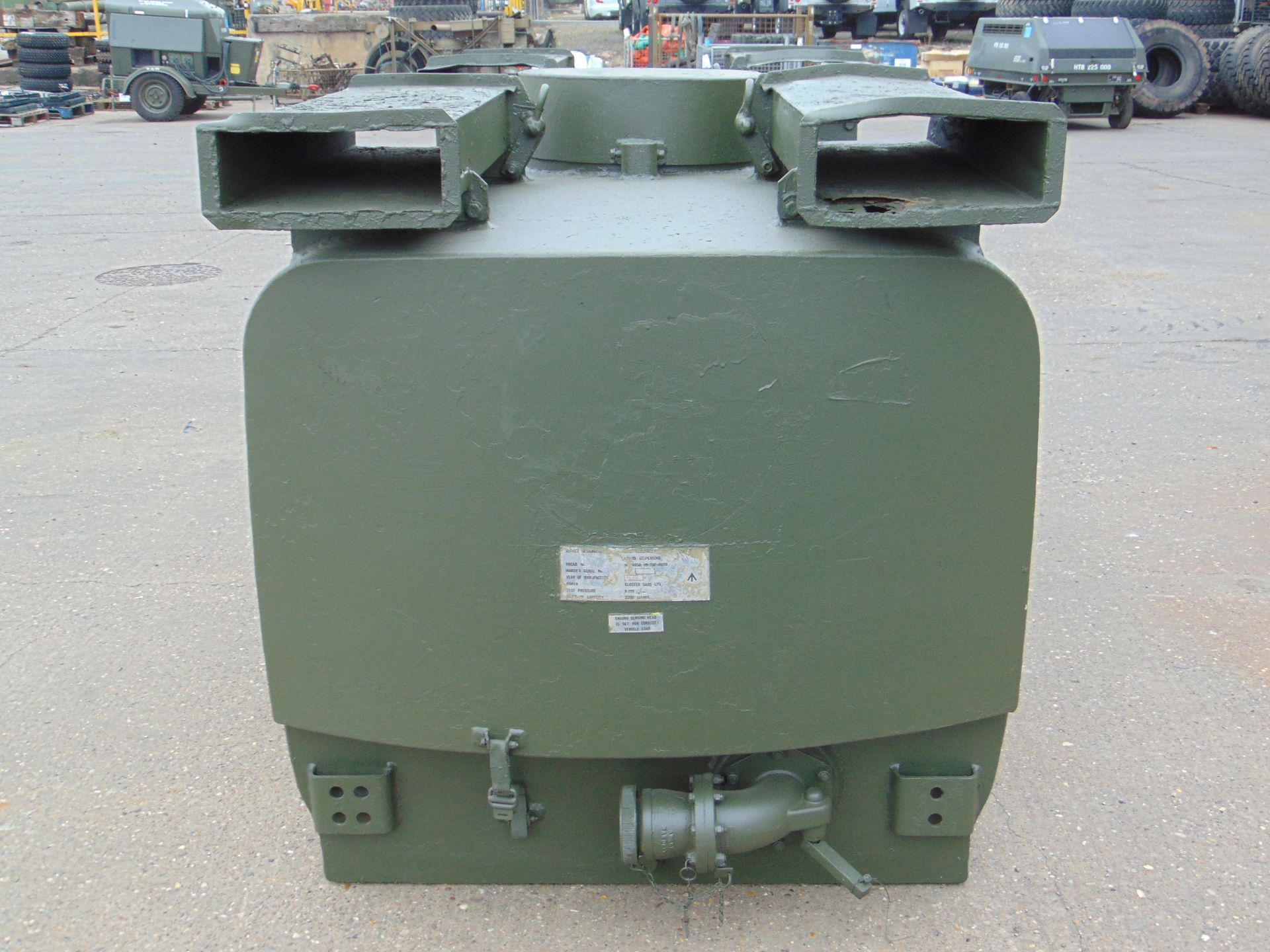 Gloster Saro 2,200Ltr Aluminium Fuel/Fluid Distribution Tank - Image 2 of 12