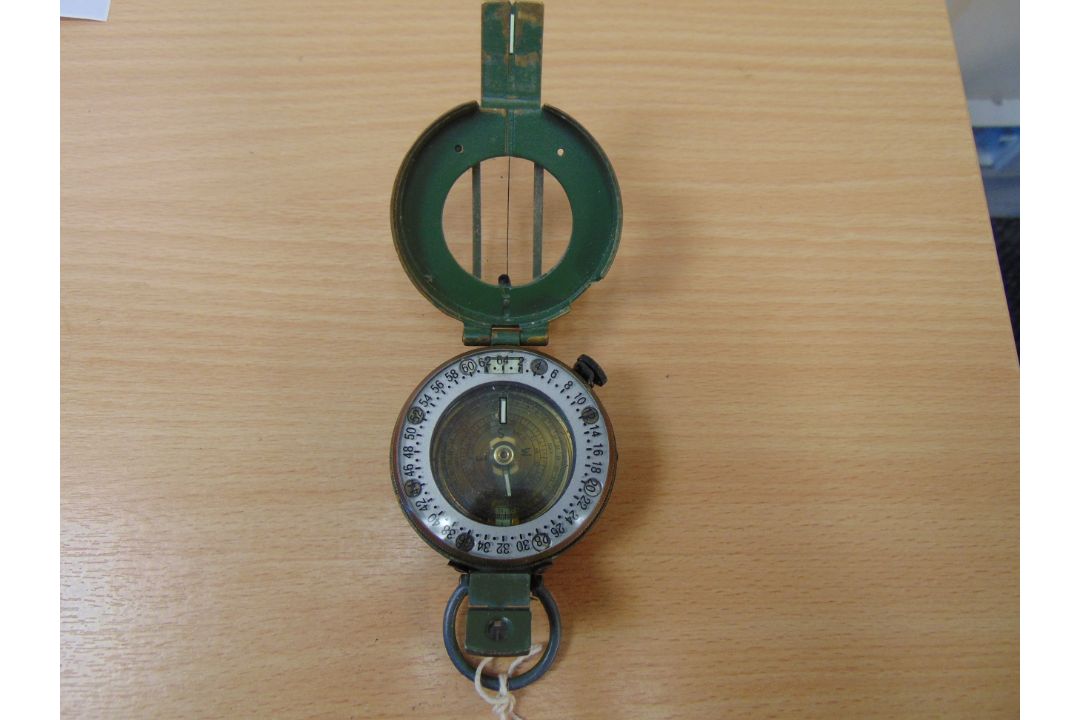 STANLEY LONDON BRITISH ARMY ISSUE BRASS COMPASS IN MILS NATO MARKS - Image 2 of 3