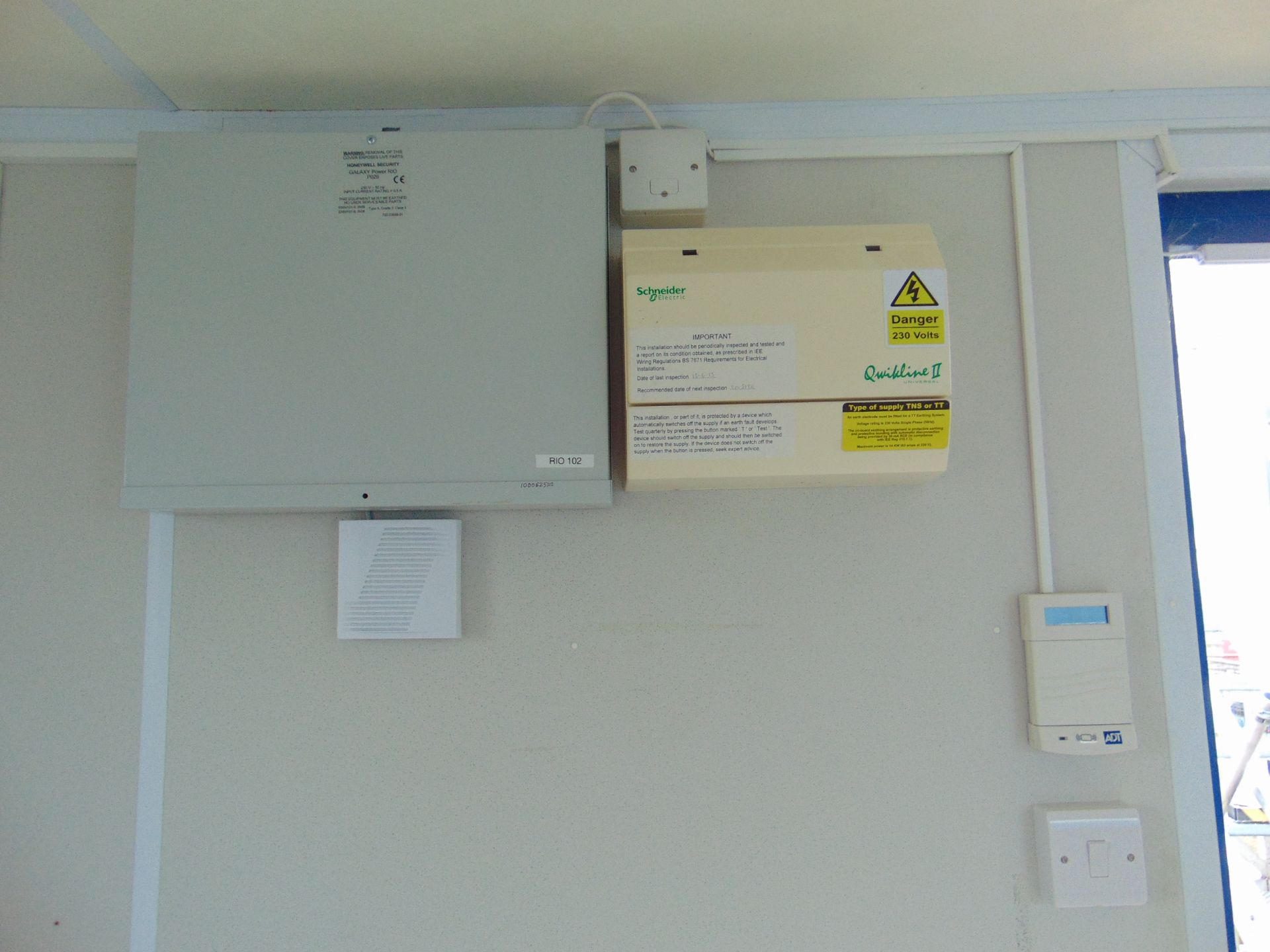 32ft x 10ft Steel Anti-Vandal Site Office - Image 10 of 18