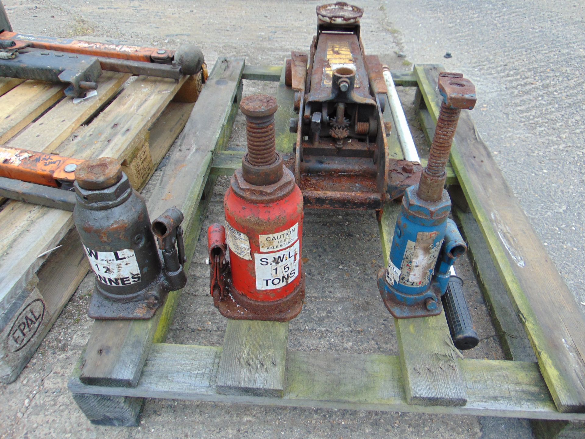 4x Mixed Jacks - Image 3 of 3