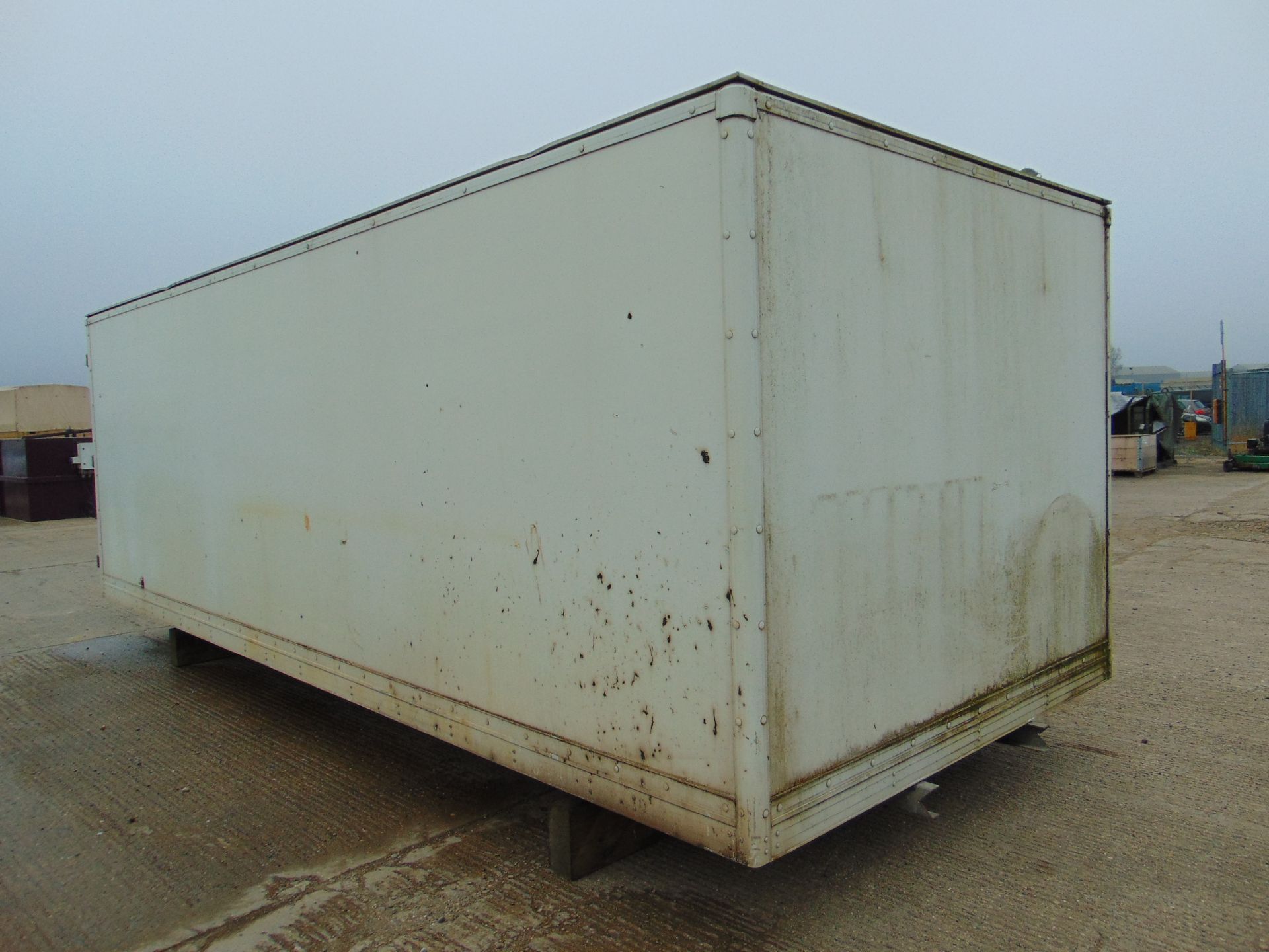 20ft x 8ft HGV Box Body C/W Twin Barn Doors - Image 3 of 10