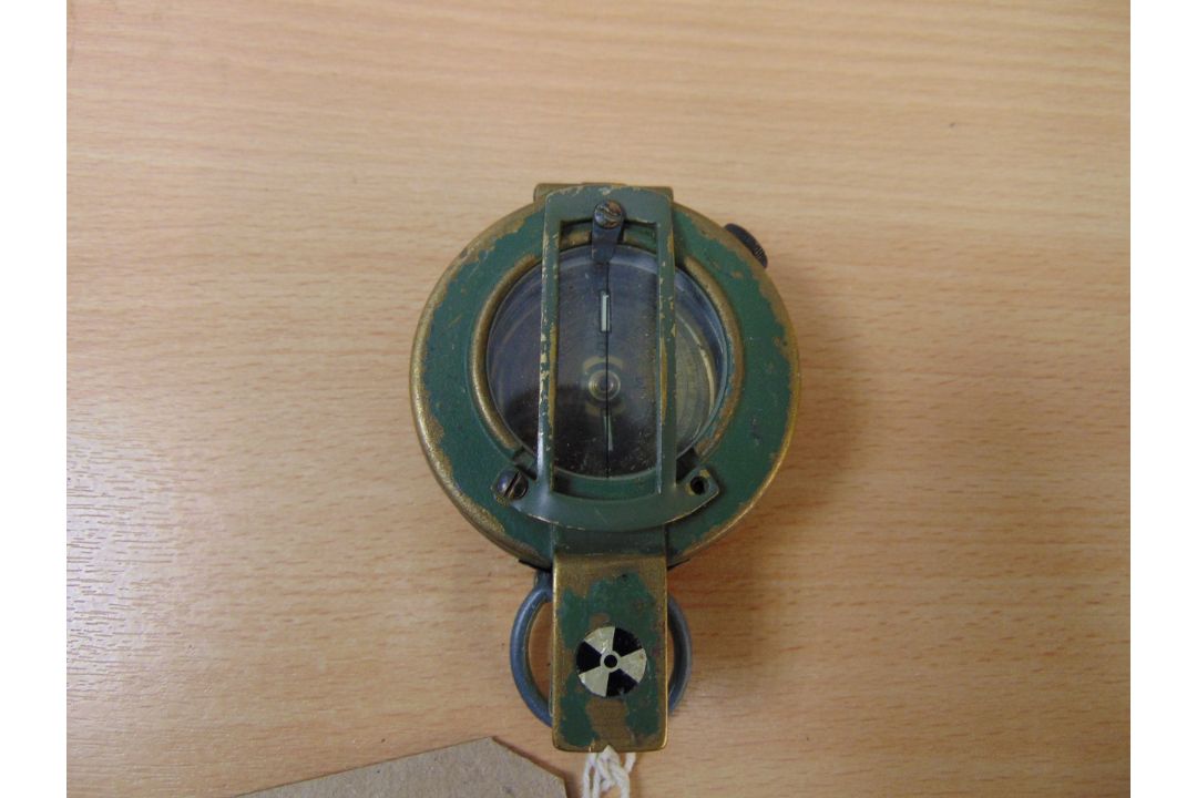 STANLEY LONDON BRITISH ARMY ISSUE BRASS COMPASS IN MILS NATO MARKS - Image 1 of 3