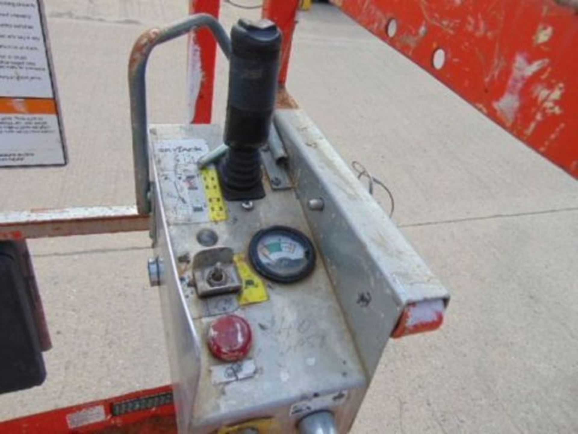 SKYJACK SJIII 3219 Electric Scissor Lift Access Platform ONLY 216 Hours! - Image 9 of 15