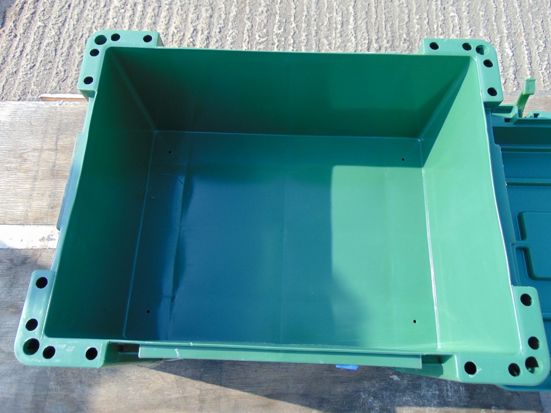 V Useful High Quality Waterproof Transit Case as shown - Image 3 of 3