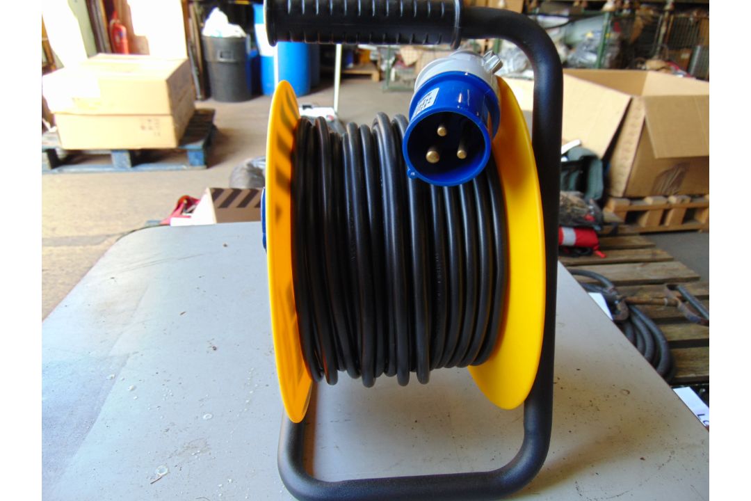Defender 25 M 16 AMP 230 volt Extension Lead New/Unissued - Image 3 of 4