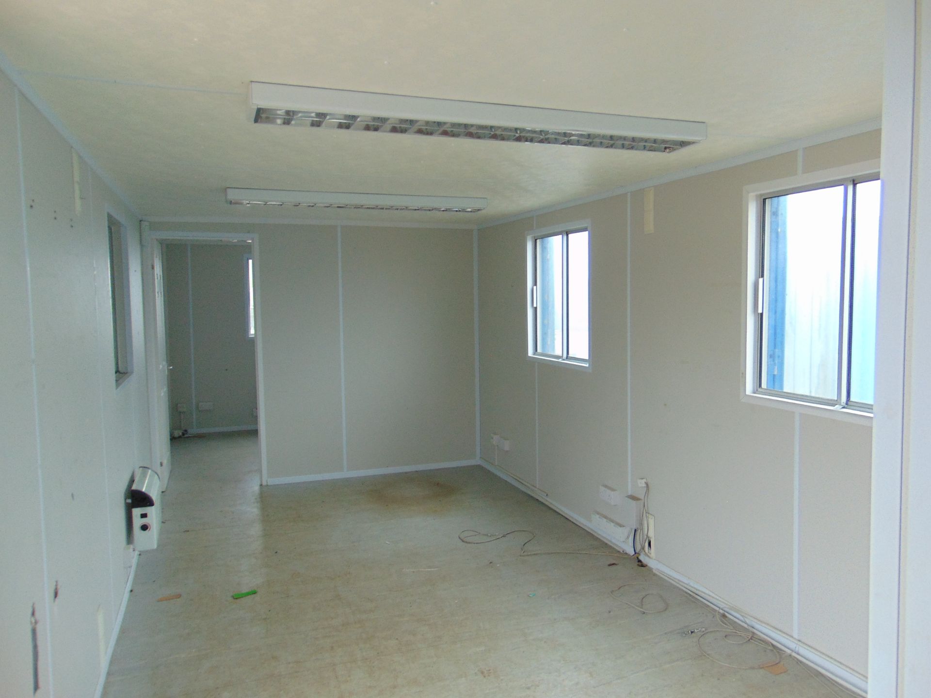 32ft x 10ft Steel Anti-Vandal Site Office - Image 12 of 18