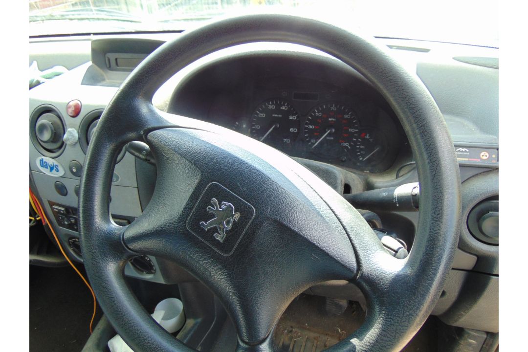 2008 Peugeot DDi Diesel Panel Van - Image 3 of 9
