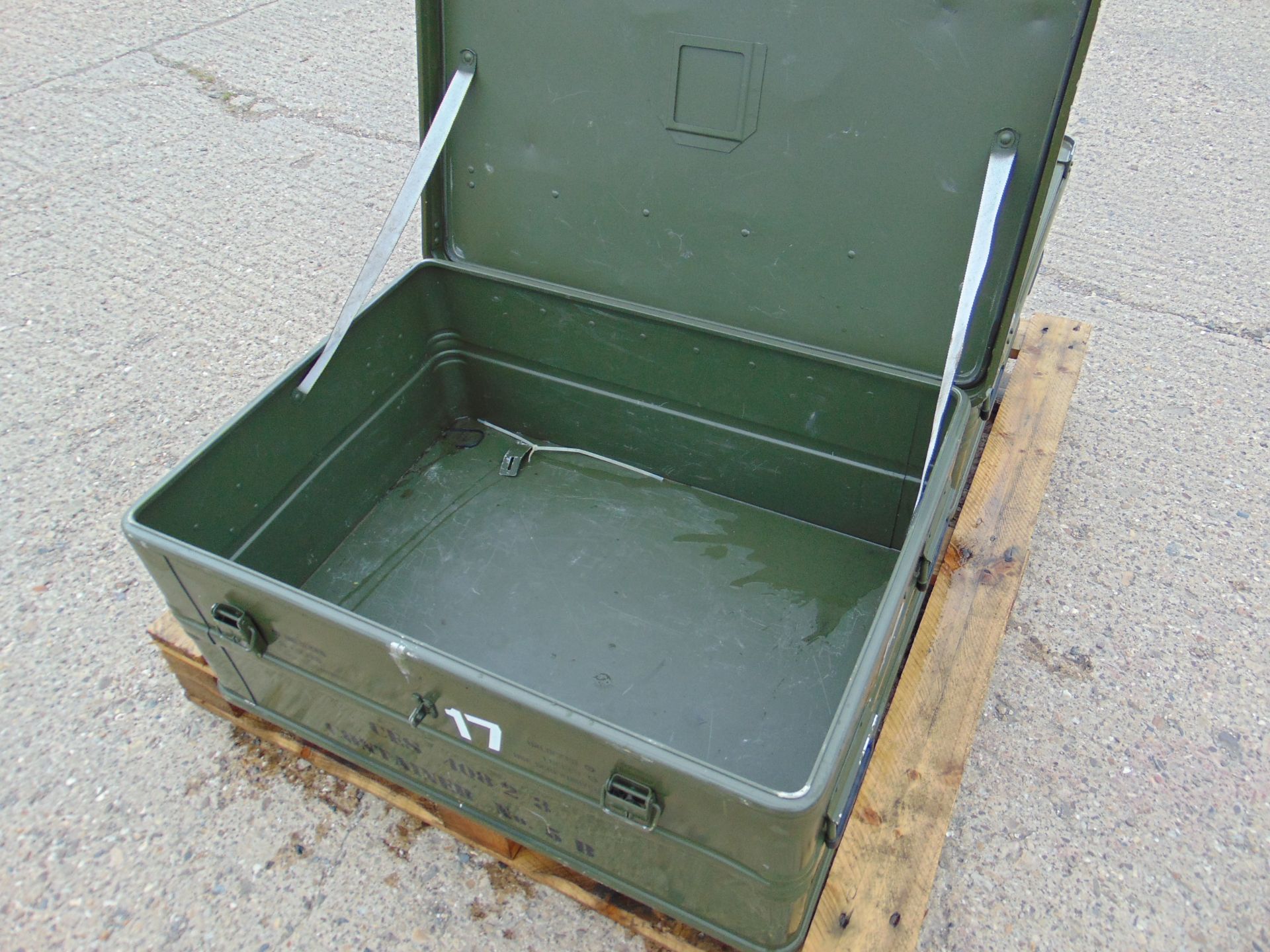 2x Aluminium Zarges Transit Cases - Image 9 of 11