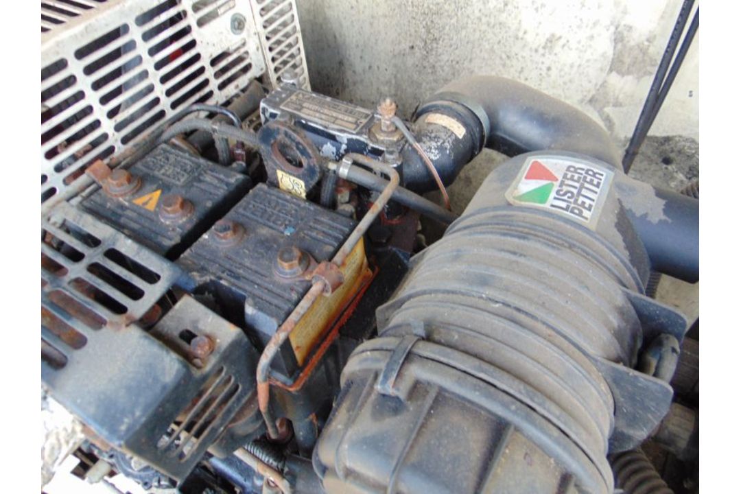 Containerised 8 KVA Lister Petter Diesel Generator - Image 9 of 13