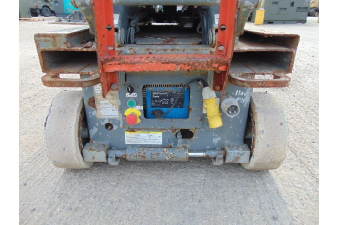SKYJACK SJIII 3219 Electric Scissor Lift Access Platform ONLY 216 Hours! - Image 7 of 16