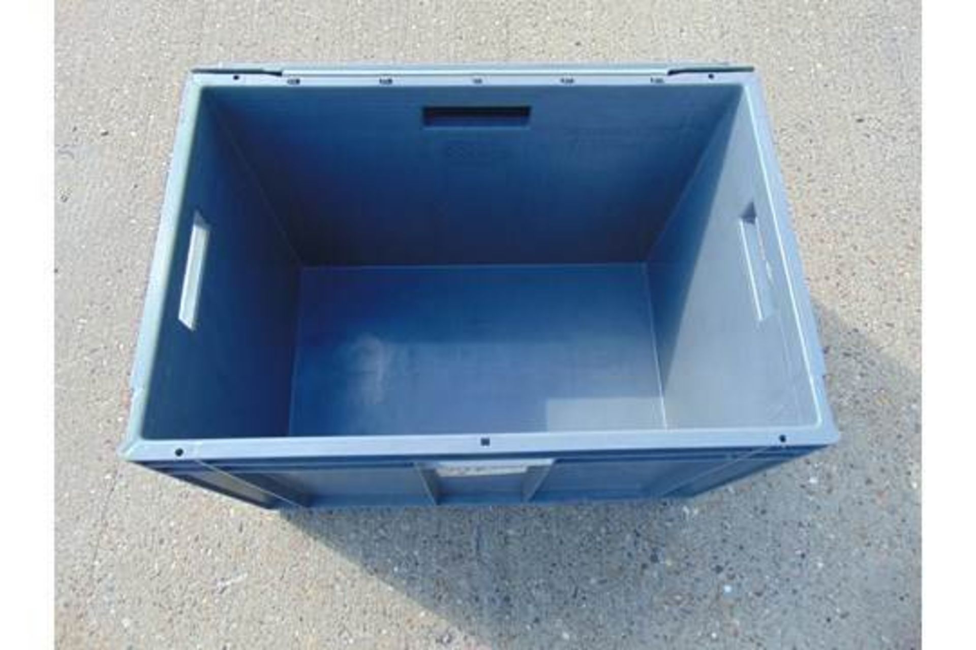 5 x Standard MoD Stackable Storage Boxes c/w Lids - Image 4 of 5