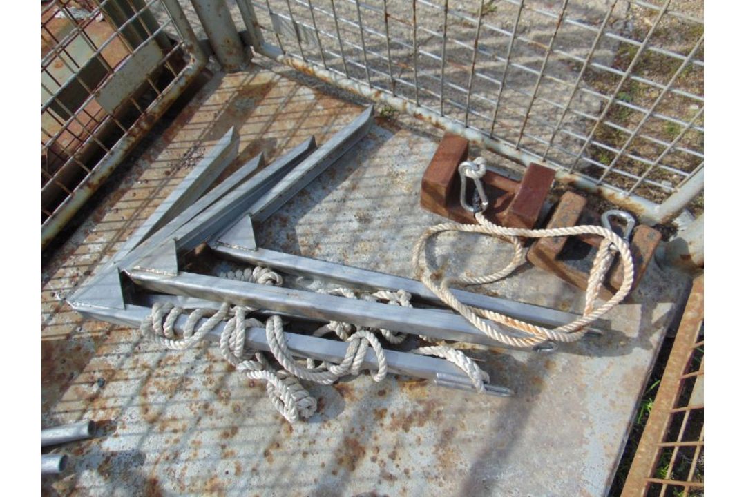 4x Anchors - Image 1 of 3