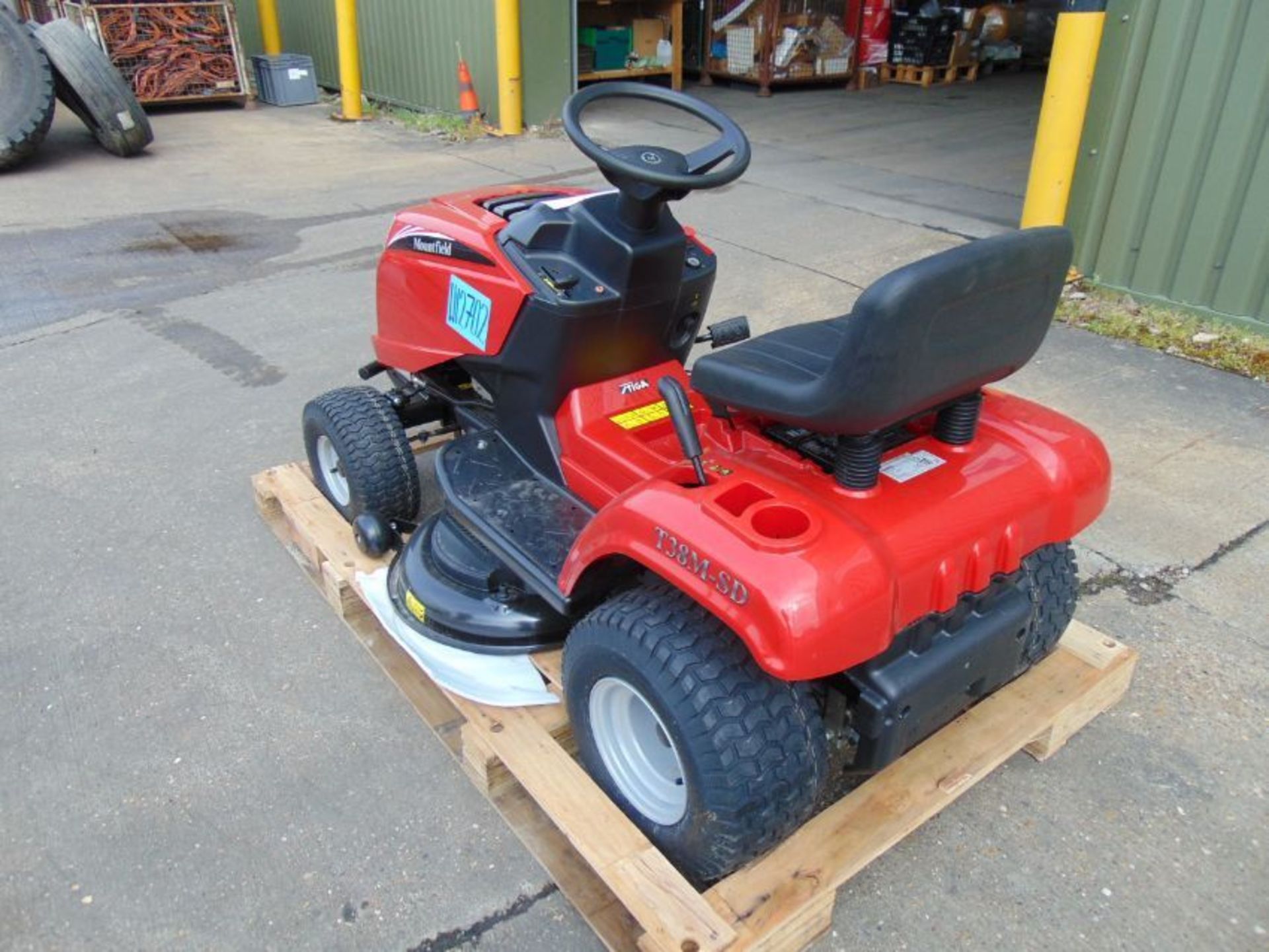 New Unused Mountfiled T38M-SD Garden Tractor Ride On Lawn Mower STIGA ST450 Engine - Image 8 of 20