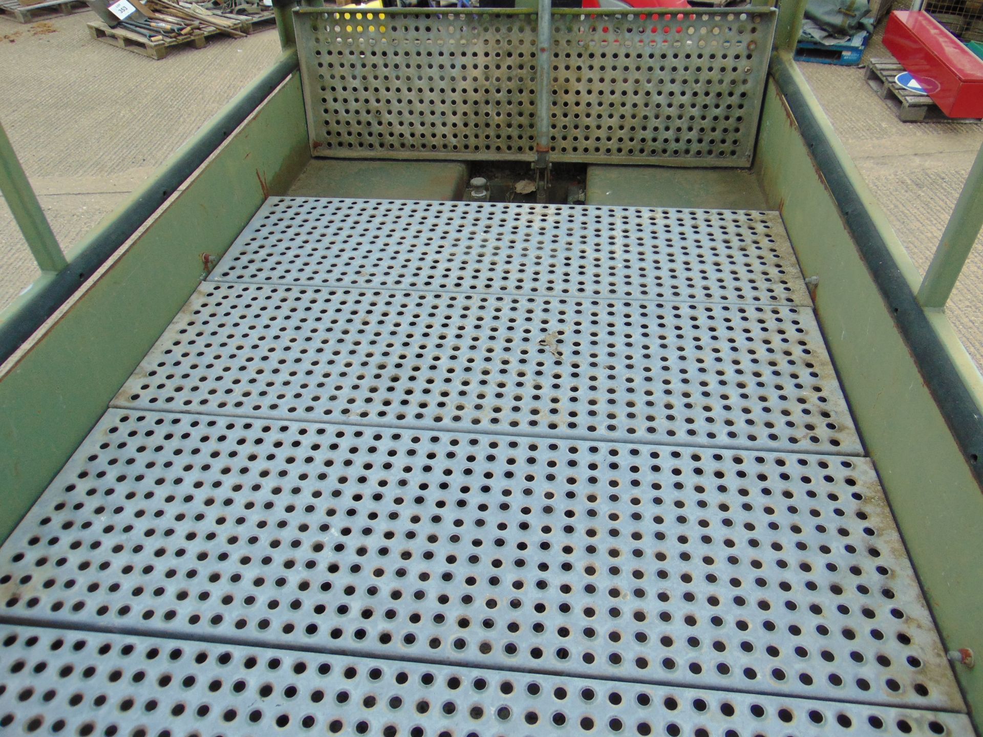 UK Lift Aircraft Hydraulic Access Platform from RAF as Shown - Image 10 of 13