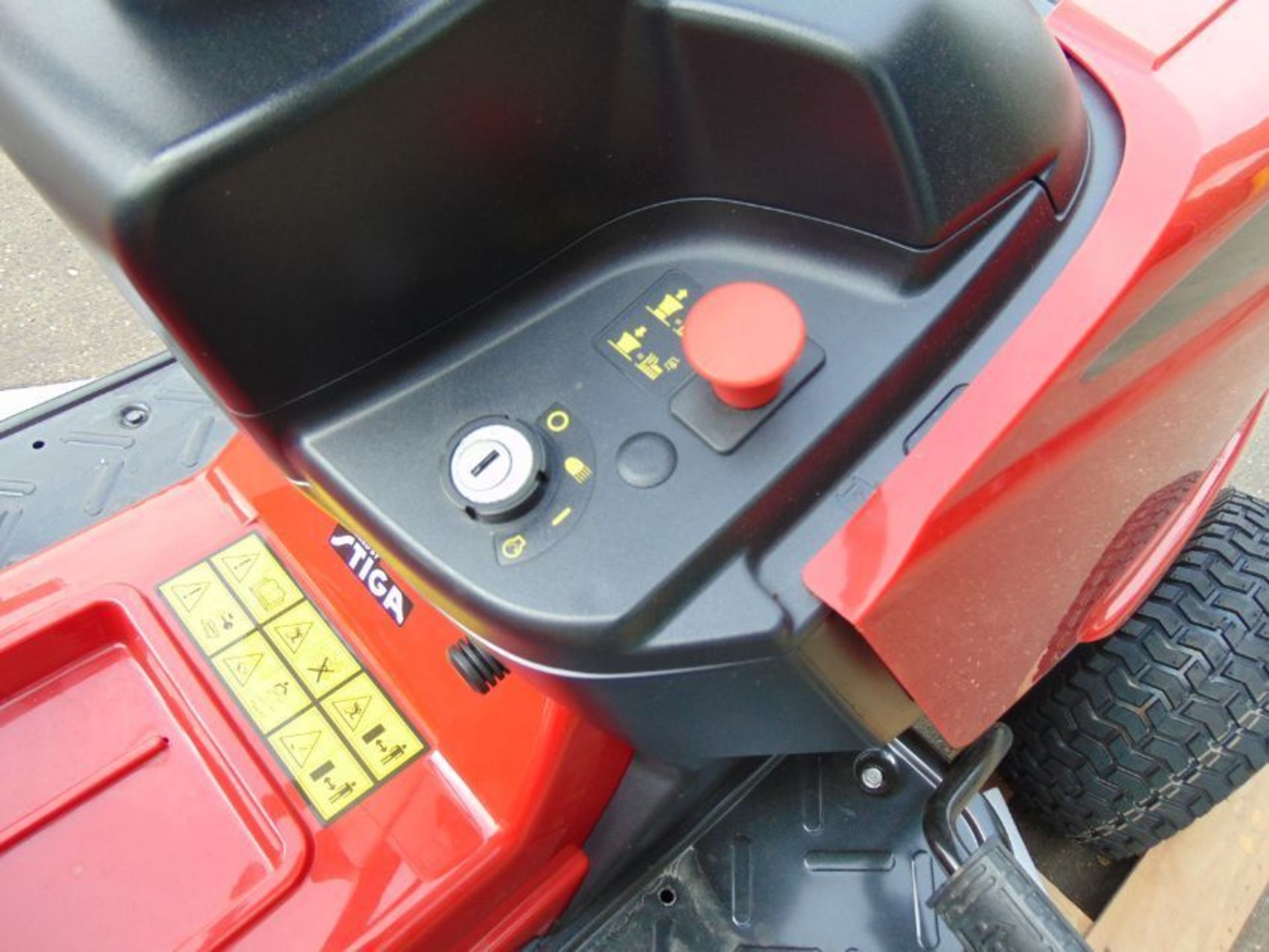 New Unused Mountfiled T38M-SD Garden Tractor Ride On Lawn Mower STIGA ST450 Engine - Image 11 of 20