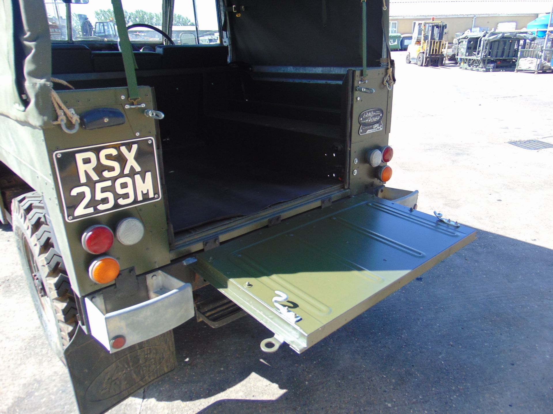 Land Rover 1/2 Ton Lightweight Petrol - Image 16 of 40