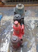 4 X 12 AND 20 TONNE HYDRAULIC JACKS