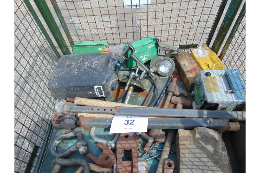 1 x stillage of Recovery Equipment Fittings CVRT CES etc - Image 2 of 5