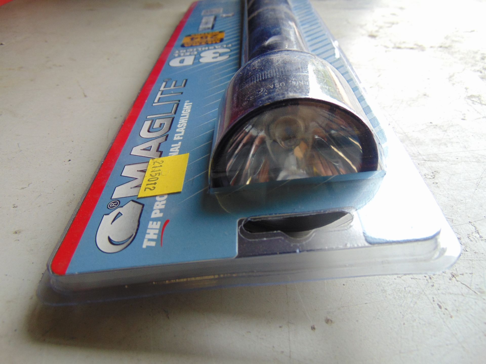 New Unissued HD Mag Lite from MoD - Image 2 of 6