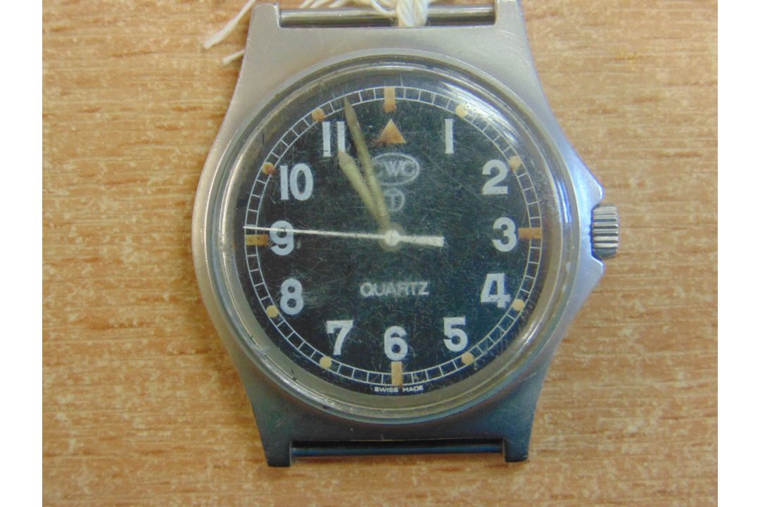 CWC W10 BRITISH ARMY SERVICE WATCH NATO MARKS DATE 1998 - Image 2 of 4