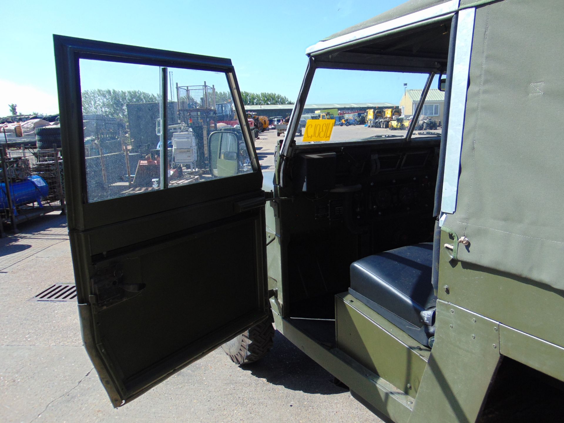 Land Rover 1/2 Ton Lightweight Petrol - Image 26 of 40