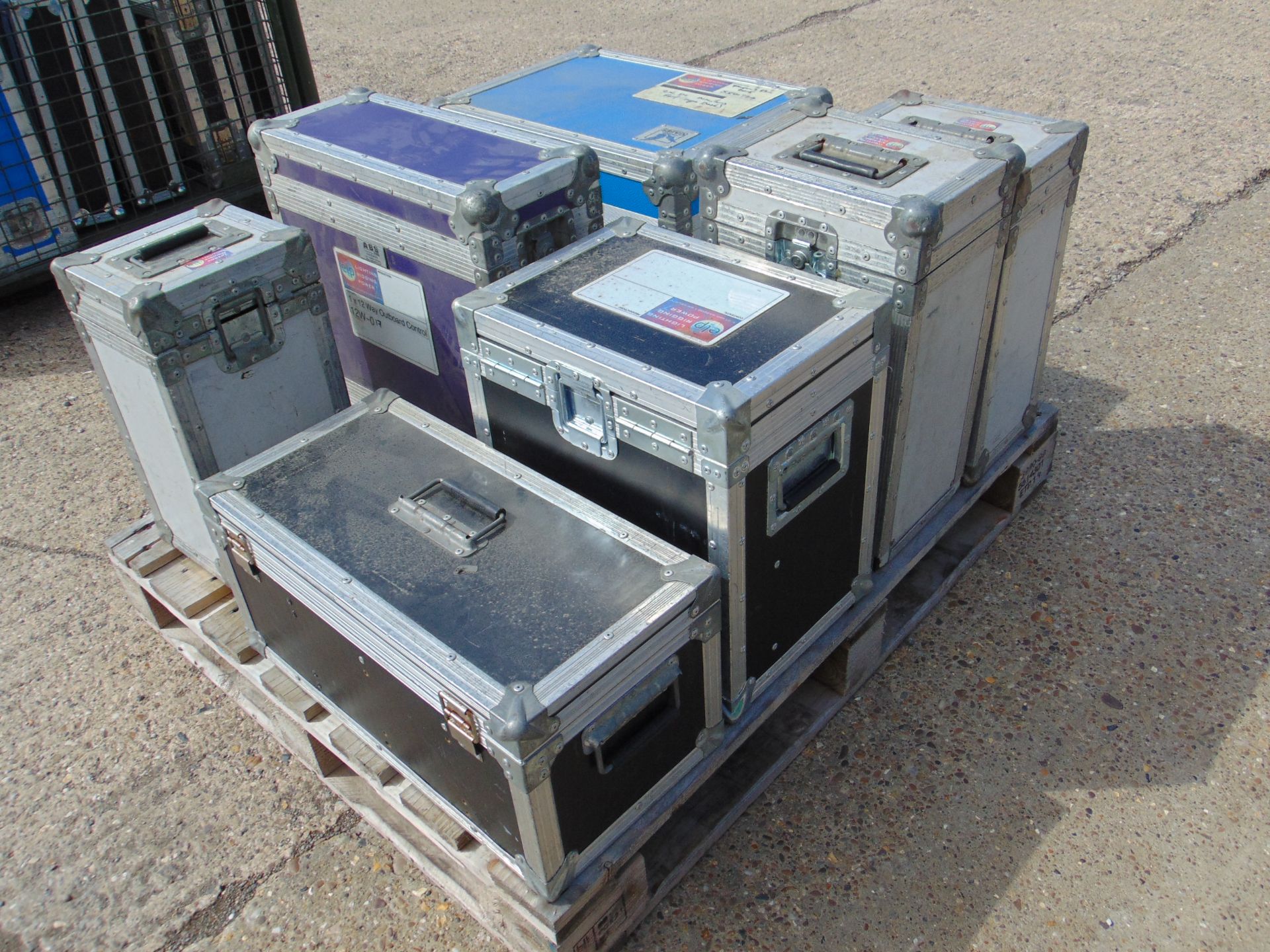 7x Mixed Size Heavy Duty Transit Cases - Image 3 of 5