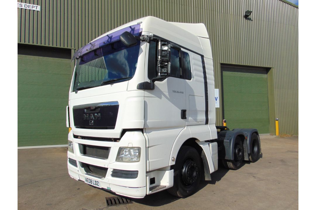UK Government Contract a 1 owner MAN TGX 26.440 44ton 6x2 Tractor unit - Image 1 of 29
