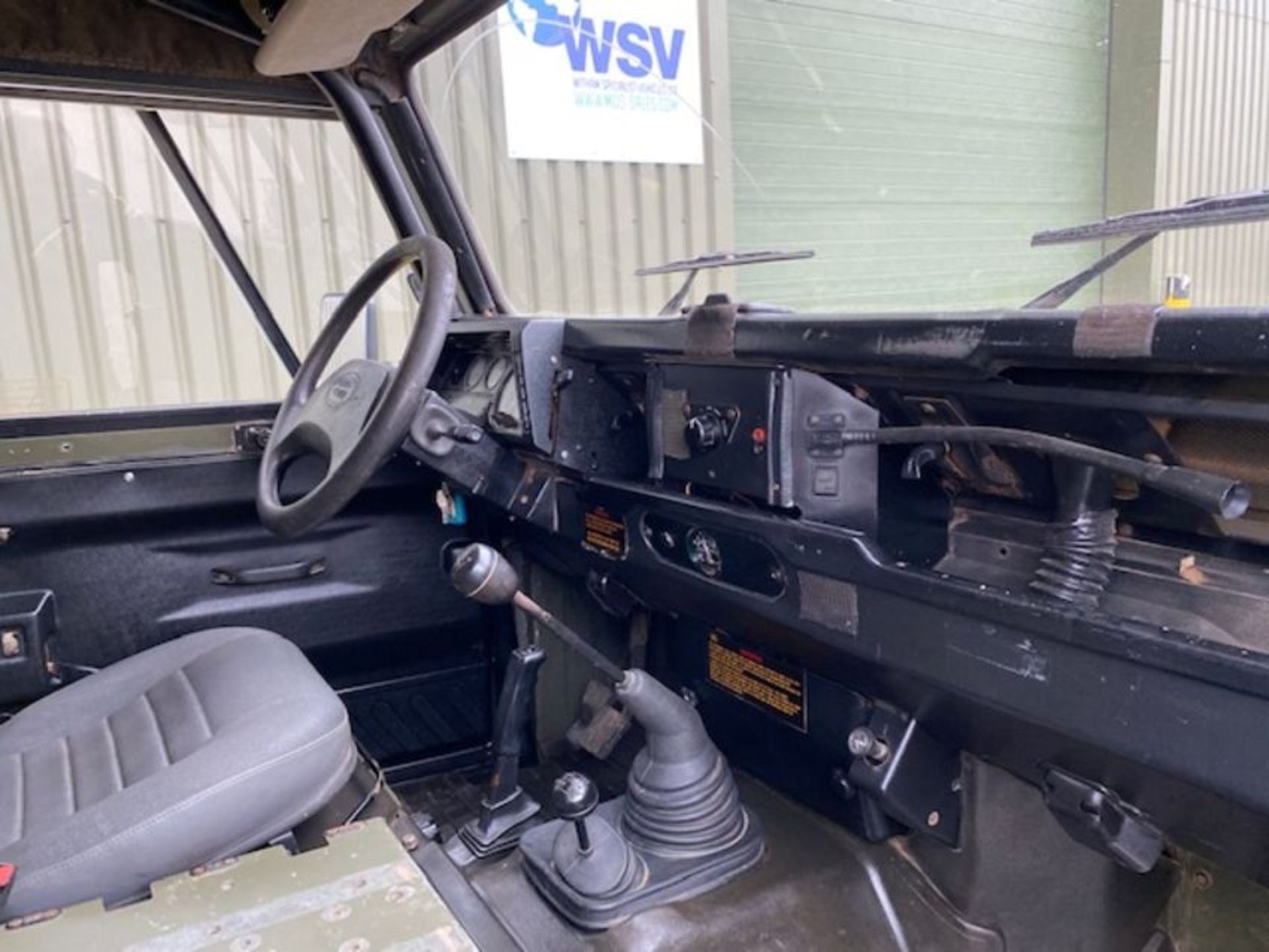 Land Rover Defender 110 Wolf 300TDi FFR hardtop LHD, TUM Remus upgrade - Image 33 of 47