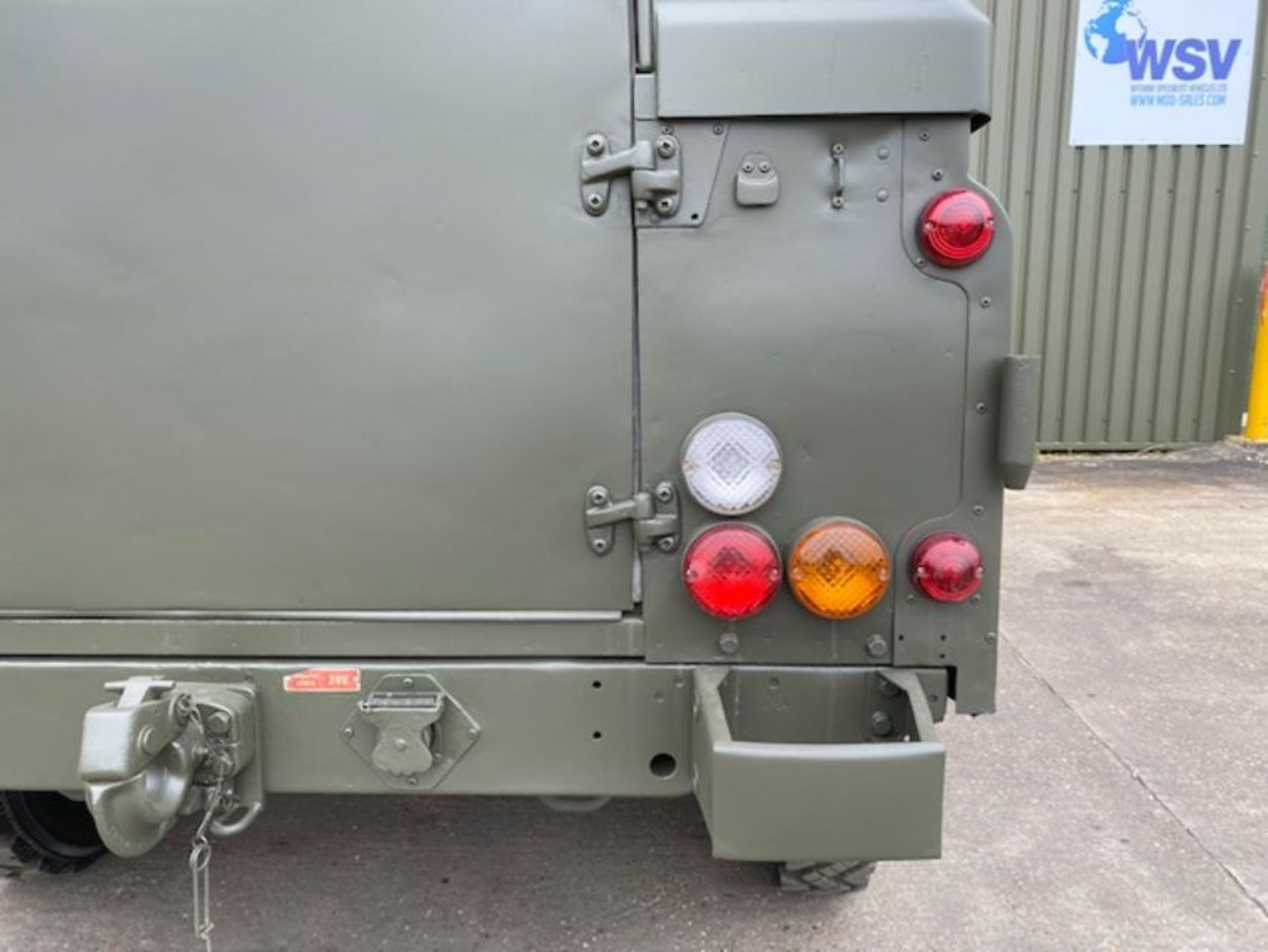 Land Rover Defender 110 Wolf 300TDi FFR hardtop LHD, TUM Remus upgrade - Image 25 of 47