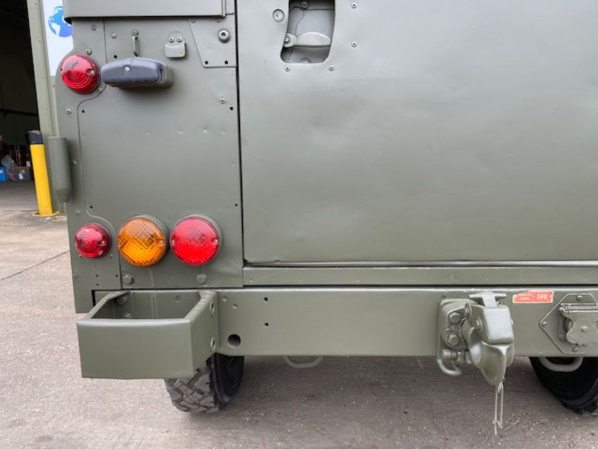 Land Rover Defender 110 Wolf 300TDi FFR hardtop LHD, TUM Remus upgrade - Image 24 of 47