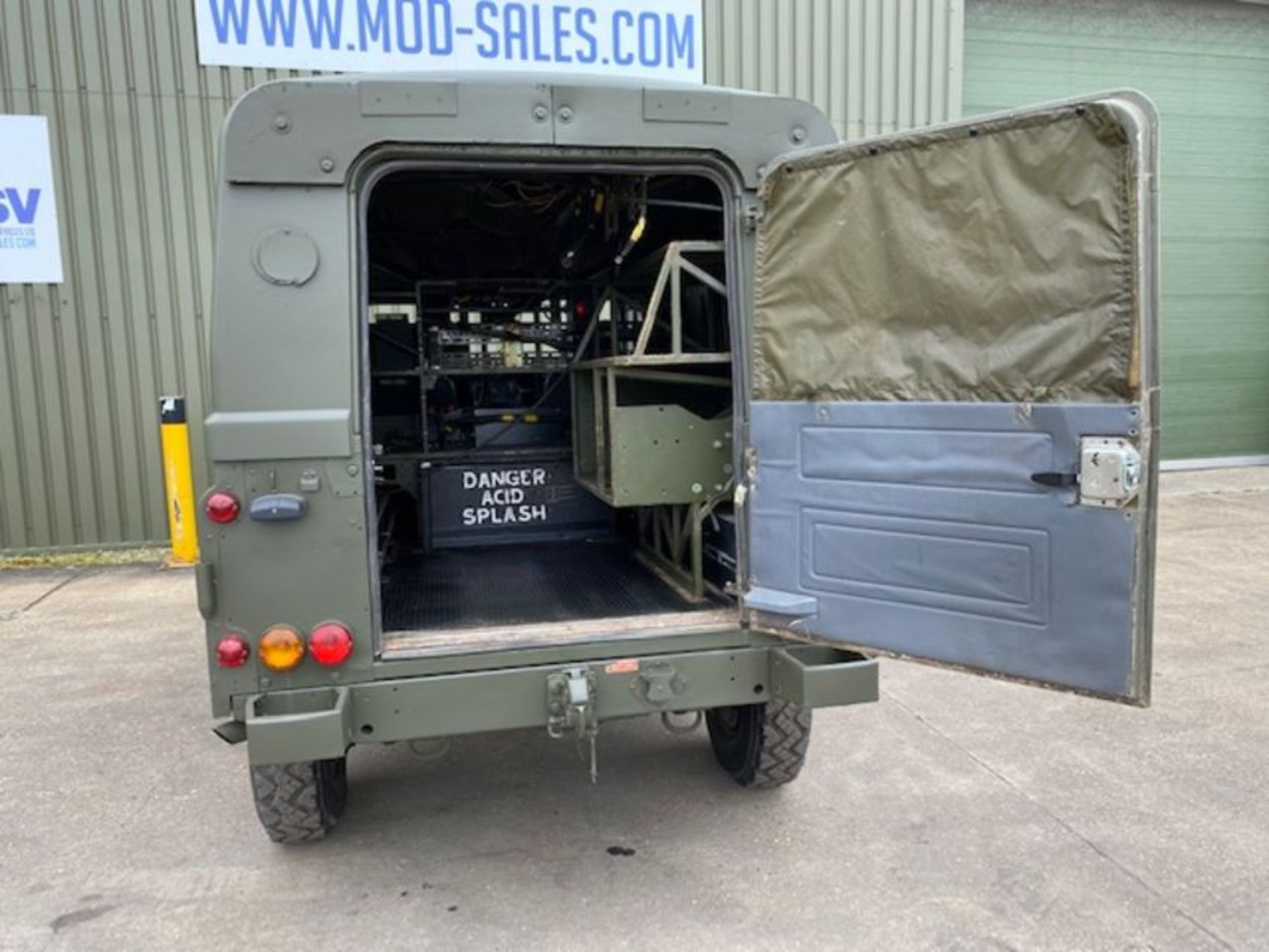 Land Rover Defender 110 Wolf 300TDi FFR hardtop LHD, TUM Remus upgrade - Image 35 of 47