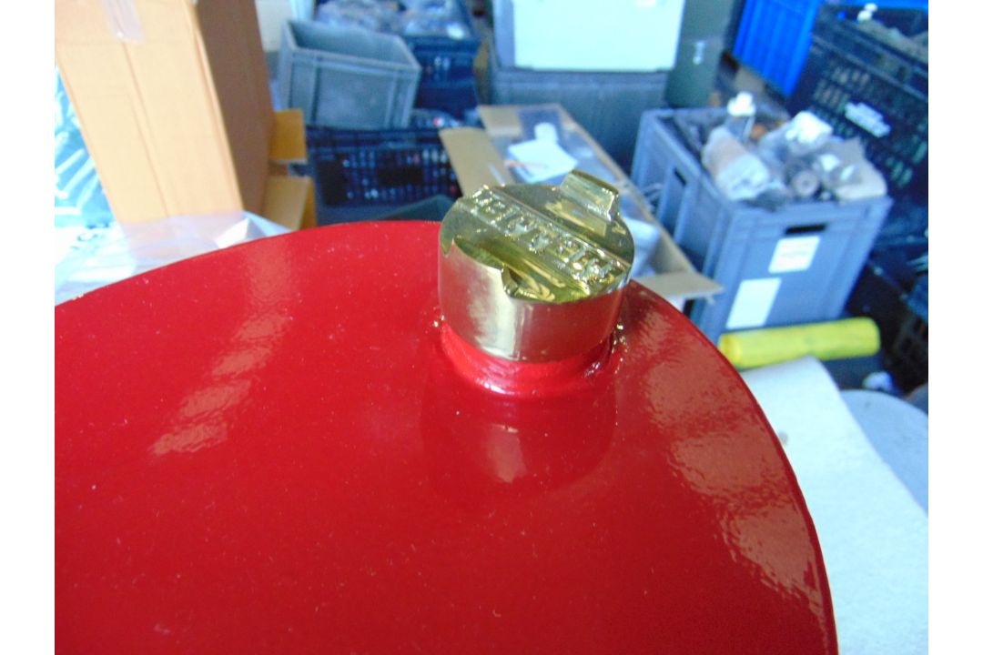 Lovely Ferrari Oval Oil Can with Brass Top - Image 3 of 3