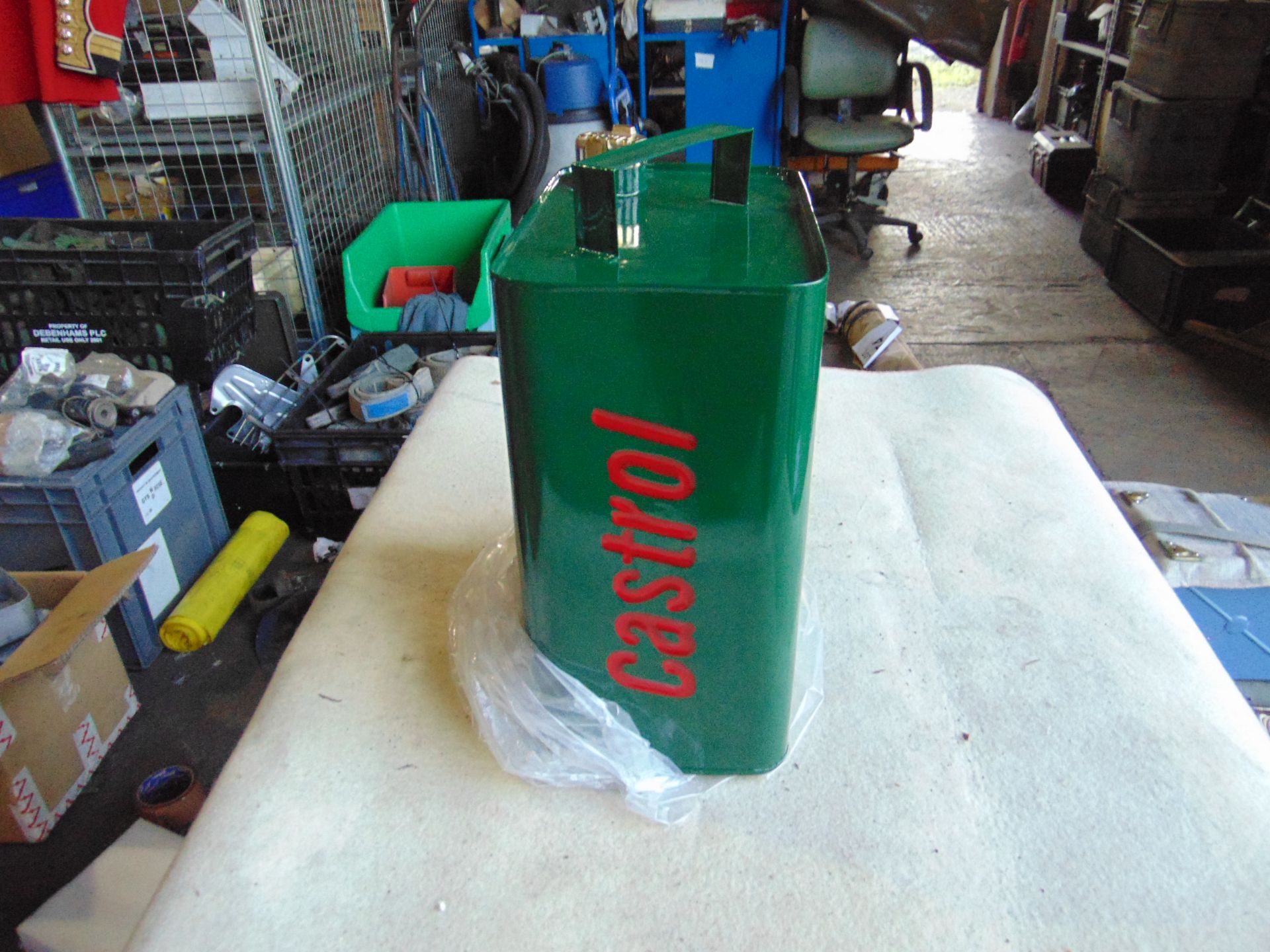 New Unissued Castrol 1 Gall oil can c/w Brass Top - Image 5 of 5