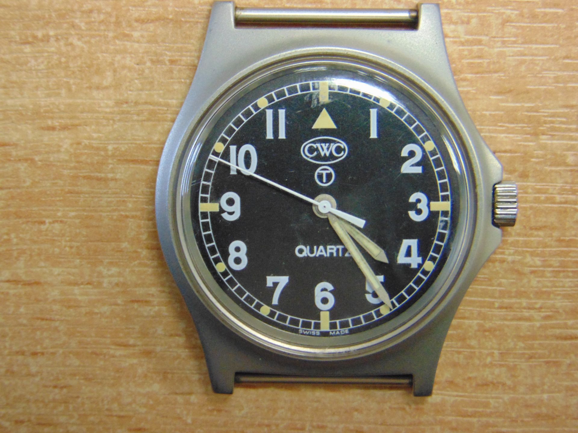 UNISSUED CWC W10 BRITISH ARMY SERVICE WATCH -WATER PROOF TO 5 ATM NATO MARKS DATE 2005 SN.3761 - Image 2 of 8