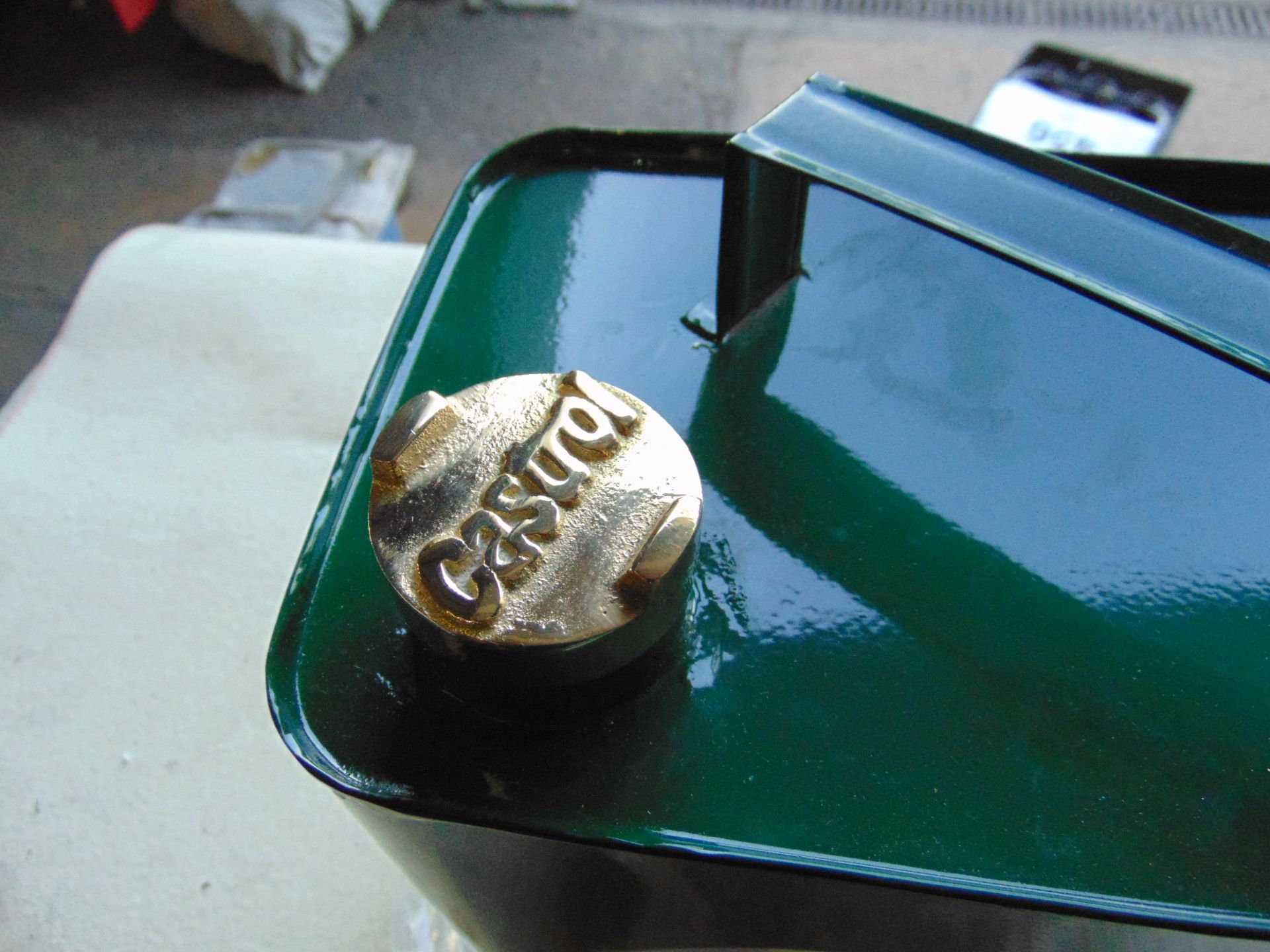 New Unissued Castrol 1 Gall oil can c/w Brass Top - Image 4 of 5
