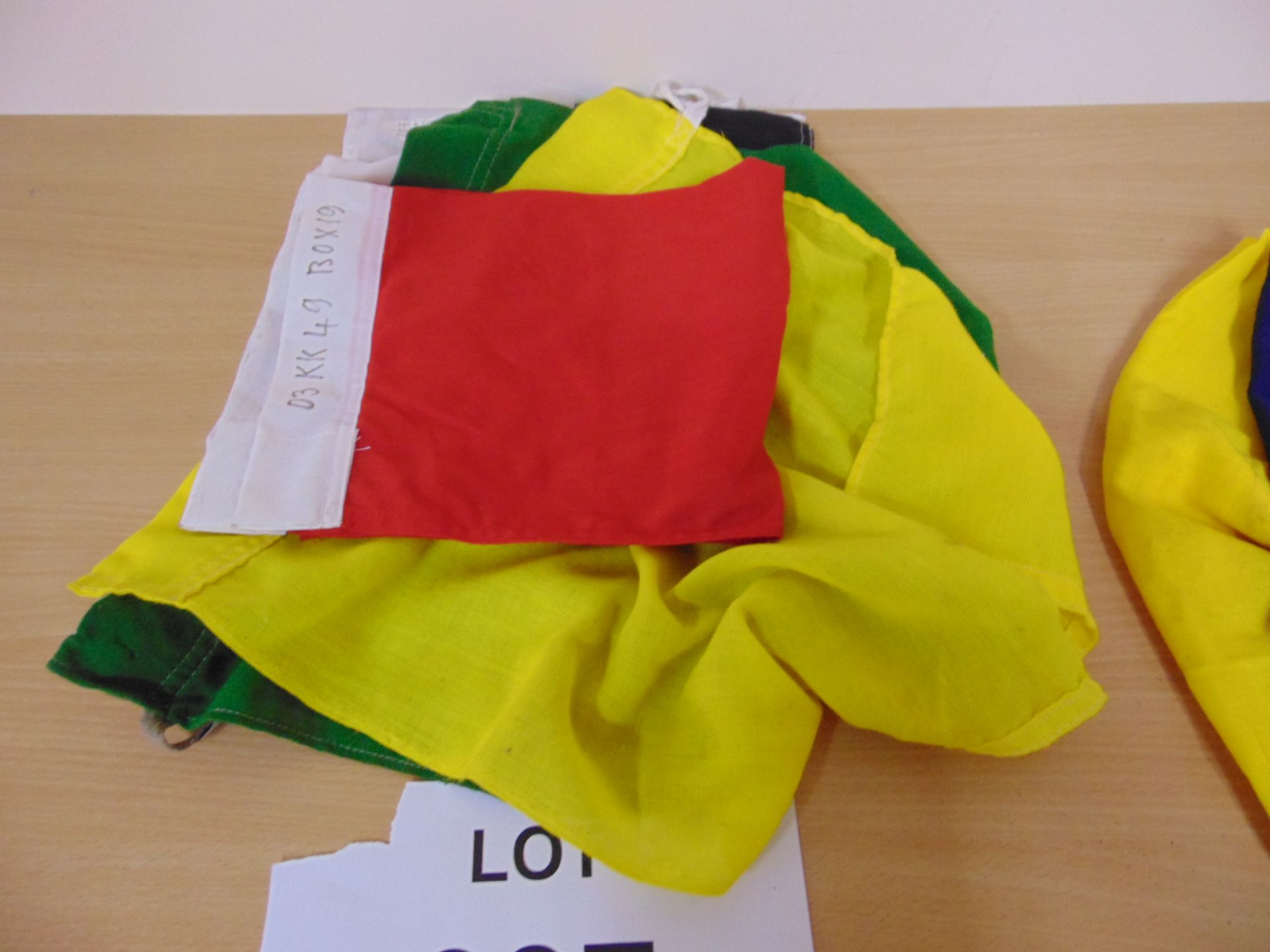 6x Flags - Image 7 of 7