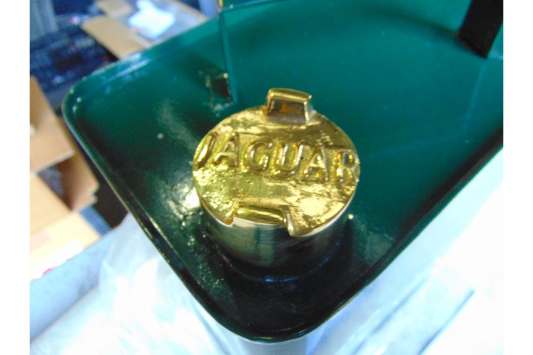 New Unused Jaguar 1 Gall Oil Can With Brass Top - Image 3 of 3